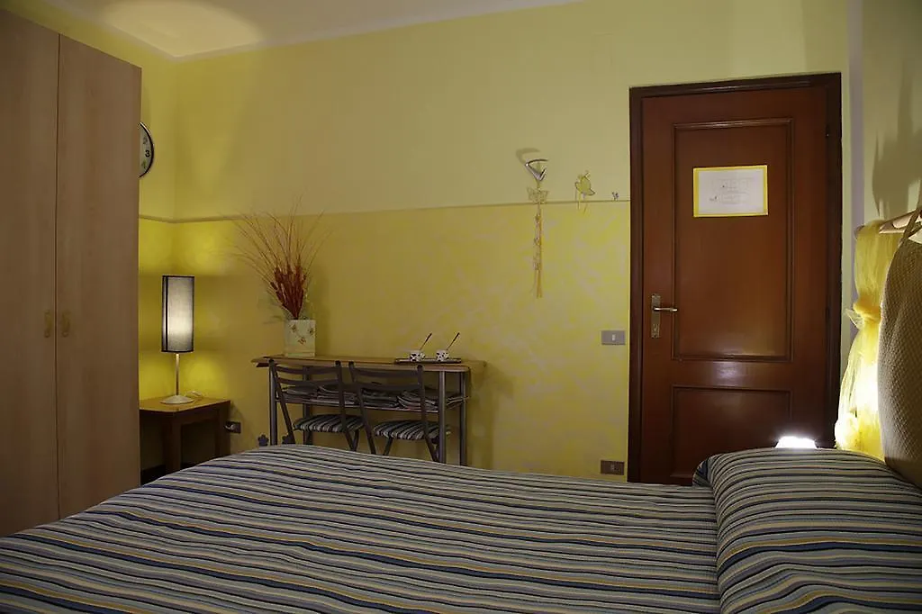 A Casa Di Marcella Guest House Pisa Italy